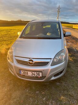 Prodám Opel Zafira 1.8 16V Sport - 8