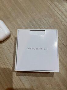 Apple AirPods PRO - 8