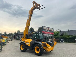 Teleskopický nakládač manipulator JCB 535-125 Hi Viz - 8