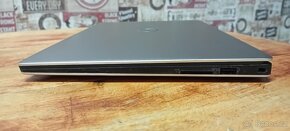 DELL XPS 13/13,3"QHD/i7-6560U 4x2,2GHZ/16GB RAM/64GB USB/W10 - 8