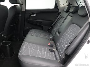 Kia Venga 1,6 CVVT 92kW Klima Webasto (2011) - 8