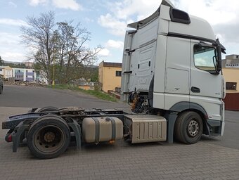 Mercedes Menz Actros 1845 - 8