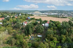 Prodej pozemku s vydaným stavebním povolením v Popůvkách u B - 8