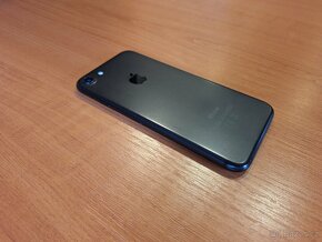 Iphone 7 32gb Black; 89% baterie; iOS 14.1 - 8