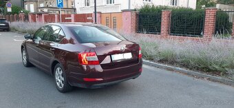 Škoda Octavia 3  1.6 TDi - 8