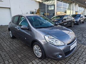 Clio Expression 1.2 16V 55kW - 8