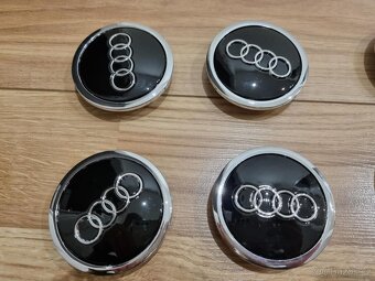 Poklicky AUDI kryty stredu disku kol - 8