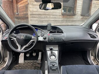 HONDA CIVIC 1.8 i-VTEC 103KW PANORAMA  Koupeno ČR 2007 - 8