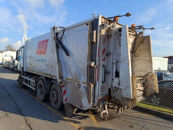 Mercedes-Benz Arocs 6x2 - 8