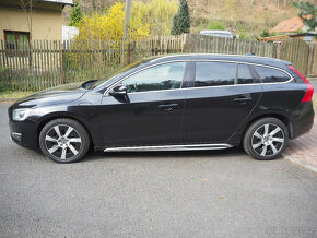 Volvo V60 2.4 D6 PLUG-IN HYBRID, LIMITED - 8