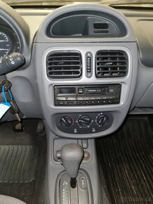 Renault Clio 1.6i, 66kW, r.v.99  AUTOMAT, najeti 127.000km - 8