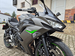 Prodám Kawasaki Ninja 650, r. v. 2024, ABS, KTRC, 2743km, ČR - 8