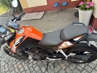 KTM Duke 125 - 8