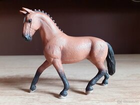 SCHLEICH Koně SBĚRATELSKÉ FIGURKY 4 - 8