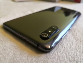 Xiaomi Mi 9 6/128GB Piano Black - 9