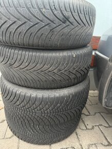 Zimní pneumatiky 205 55 R16 Goodyear - 9