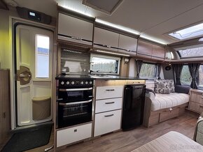 Celoroční karavan  COACHMAN VIP 520/4 r.v 2015 ALDE - 9