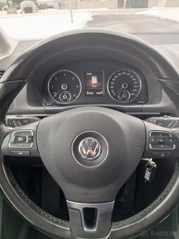 VW. Touran 2.0 TDi DSG Highline - 9