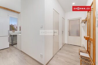 3+1 Otrokovice - Trávníky, ul. Hlavní, velký balkon - 9