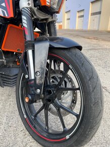 KTM Duke 125 - 9