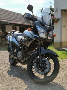 Suzuki V-Strom DL 650 - 9