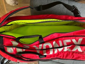 Prodám tenisovou raketu Zn. Yonex, + Yonex Bag - 9