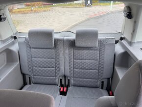 VOLKSWAGEN TOURAN 1.6MPI 7 MÍST - 9