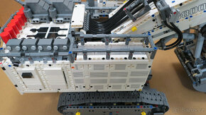 LEGO 42100 Bagr Liebherr R 9800 - 9