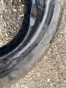 Prodám 4 zimní použité pneu Michelin 215/50 R17 - 9