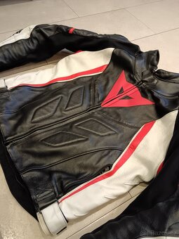 Dainese Avro D2 - Pánská kožená moto kombinéza - 9