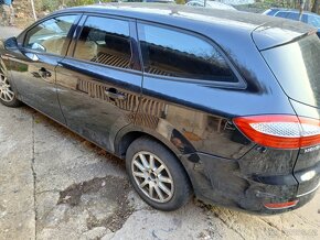 Ford Mondeo combi 2.0 TDCi 96 kW rv 2007 - 9