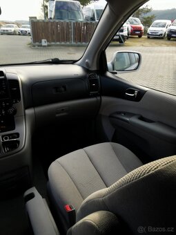 Kia Carnival 2.9 - 9