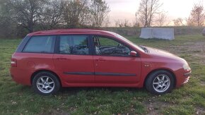 Prodám Fiat Stilo 1,8 98kW multiwagon (kombi) - 9