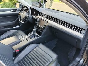 VW PASSAT 176 KW-1 MAJITEL, KOUPENO V ČR NEBOURANÉ - 9