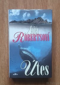 Prodám knihu,knihy od spisovatelky  Nora Roberts. - 9