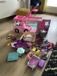 Barbie karavan snů s doplňky top stav - 9