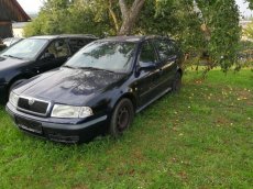 Škoda octavia combi 1.8t 110kw - 9