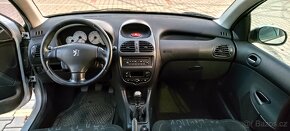 Peugeot 206 SW - 9