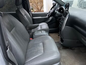 Chrysler Grand Voyager 3.3 LPG Town & Country - 9