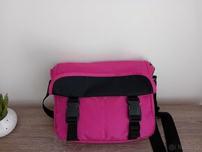 Eastpak dámská sportovní taška nová - 9