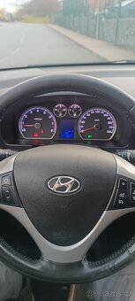 Hyundai i30 1,4 benzin 2011 - 9