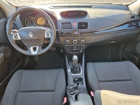 Renault Mégane III,1.5dCi,66KW,KLIMA,1.MAJITEL,R.V.09/2011 - 9