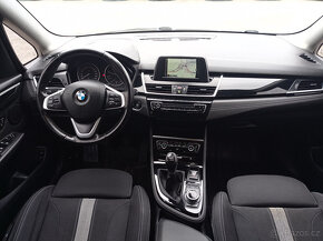 BMW 218D 110kW/G-Tourer/7míst/SportLine - 9