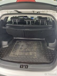 Prodám Hyundai ix35 2.0 CRDi, 4WD, 100kw - 9