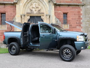 CHEVROLET SILVERADO 2500 HD – 6.6 V8 DURAMAX DIESEL 4x4 - 9