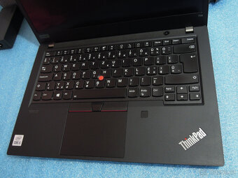 Dotykový Lenovo ThinkPad T14 IPS i5-10210 512GB 24GB Záruka - 9