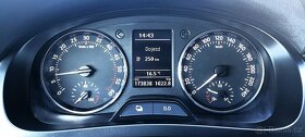 Škoda Rapid Spaceback 1,6TDi 77kW Xenon,Panorama,Výhřev... - 9