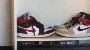 Jordan 1 mid - 9