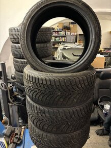 Sada 4x zimni pneu Kumho 235/40 R 18 - 9