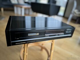 Marantz 94 CD player - 9